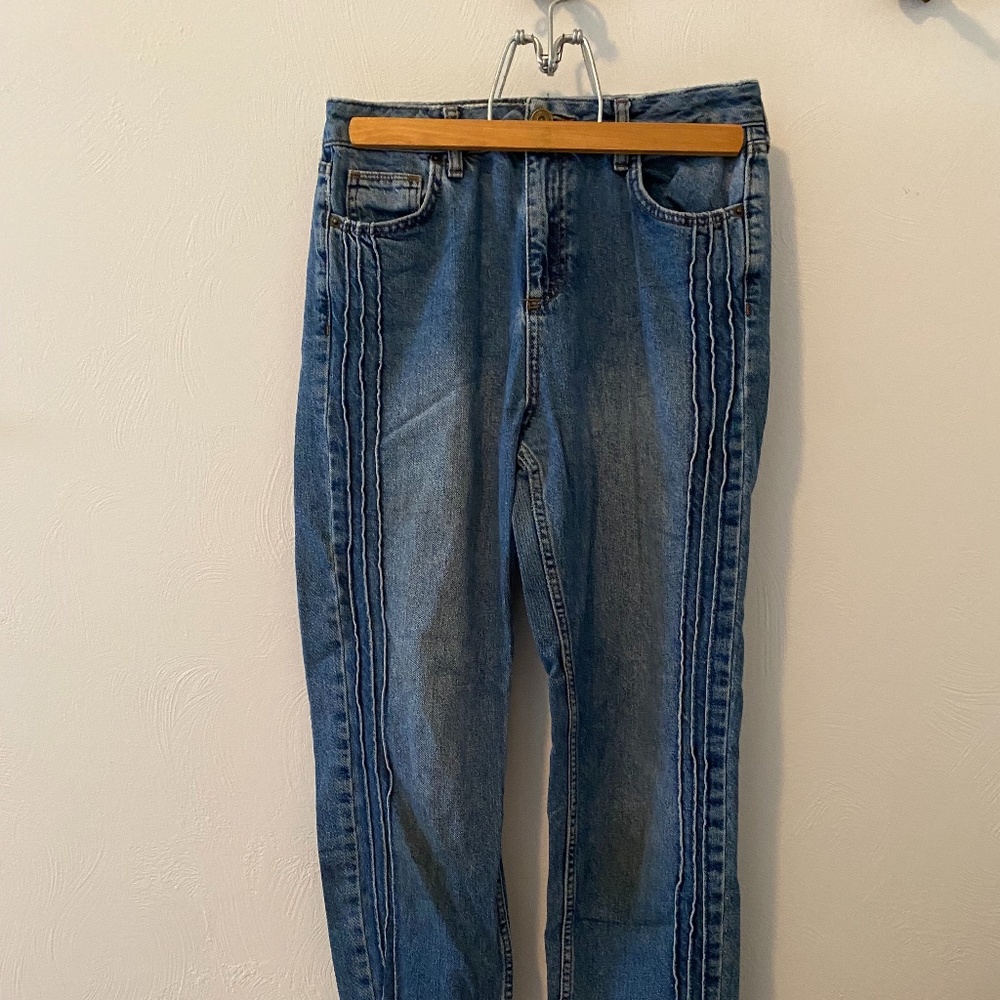 BDG Urban Outfitters, Mom Jeans